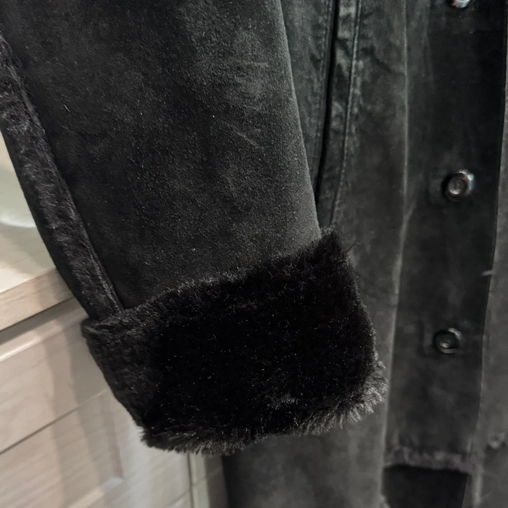Express - Full-Length Black Suede/Leather with Black Faux Fur-Trimmed Coat - L - Picture 4 of 8